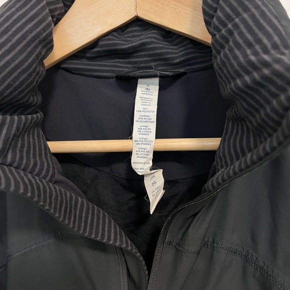 Lululemon Windbreaker Jacket, Black - Picture 9 of 9